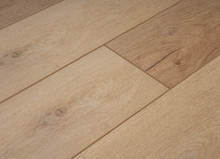 Load image into Gallery viewer, Sweet Talker